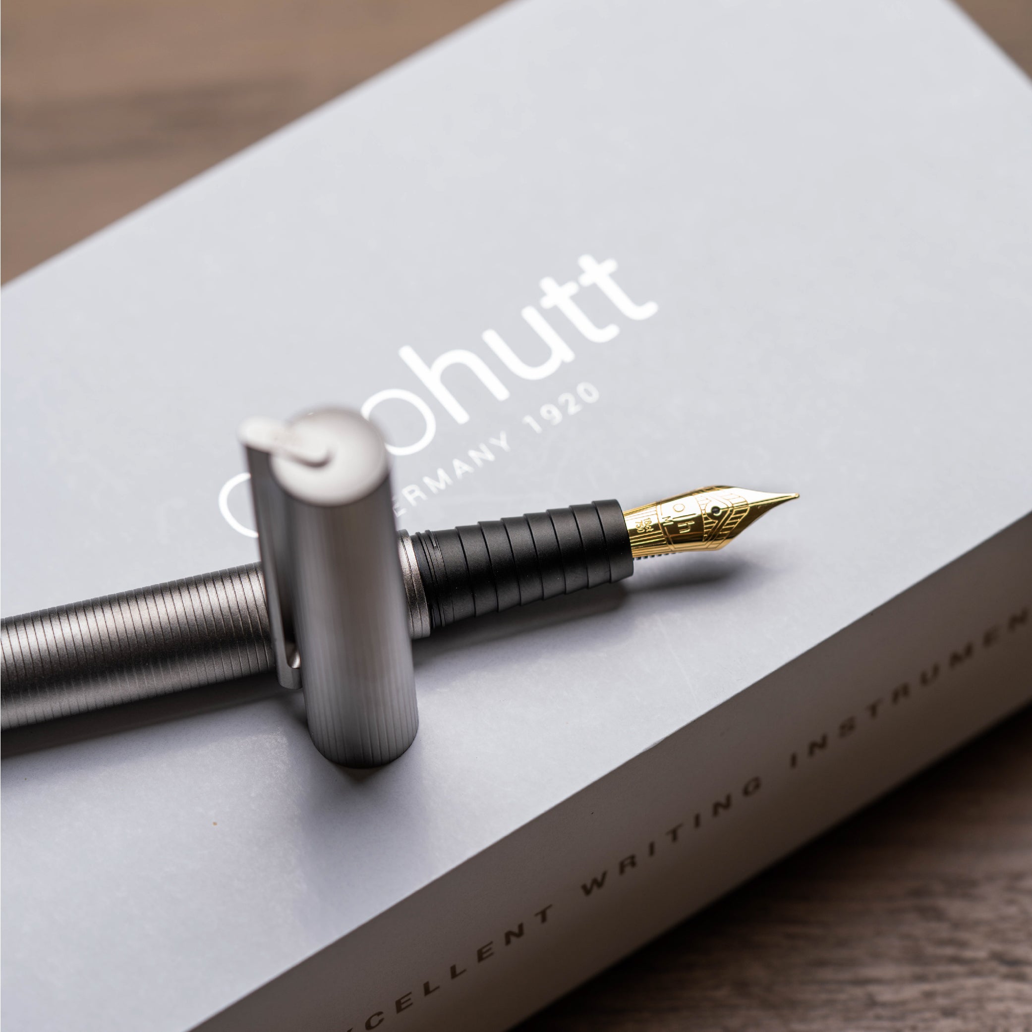 design08 Ruthenium Fountain Pen