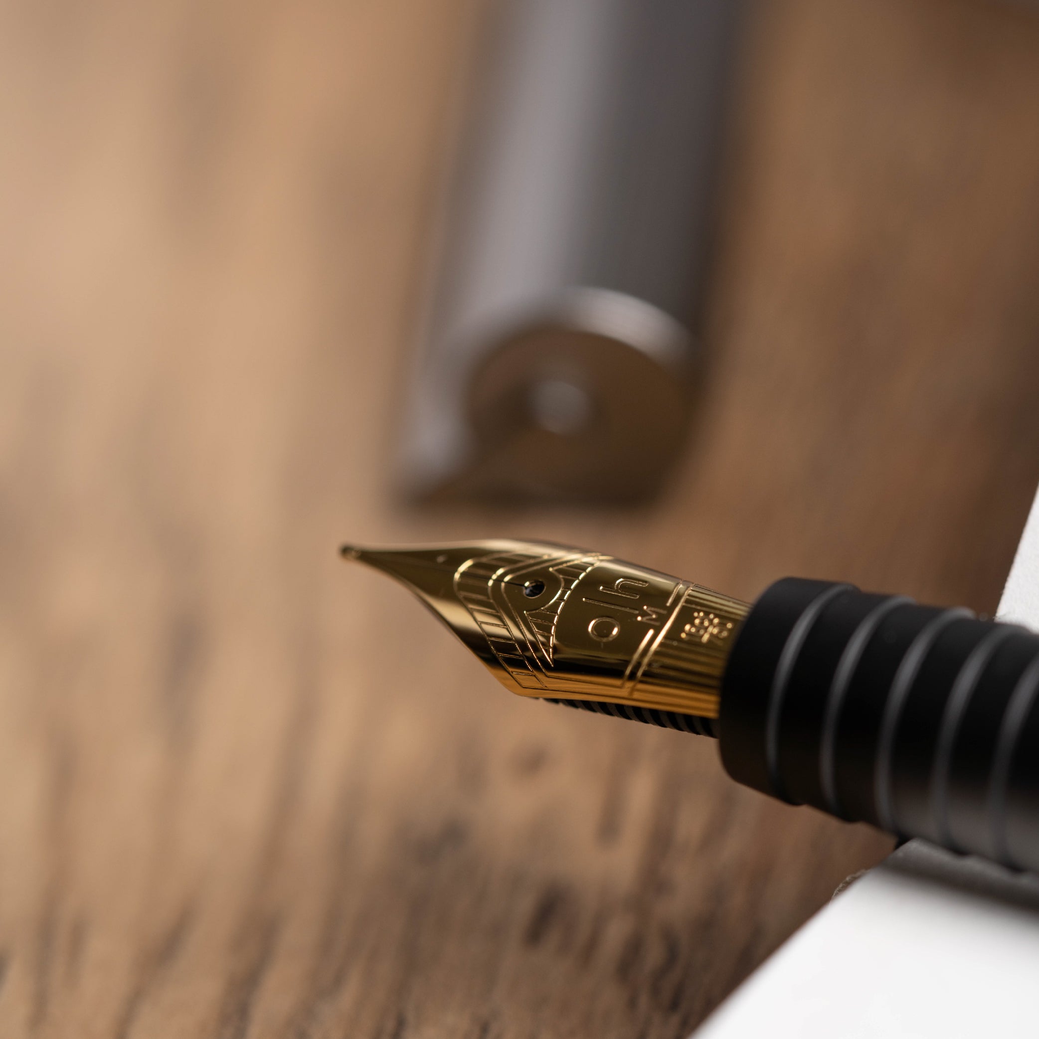 design08 Ruthenium Fountain Pen
