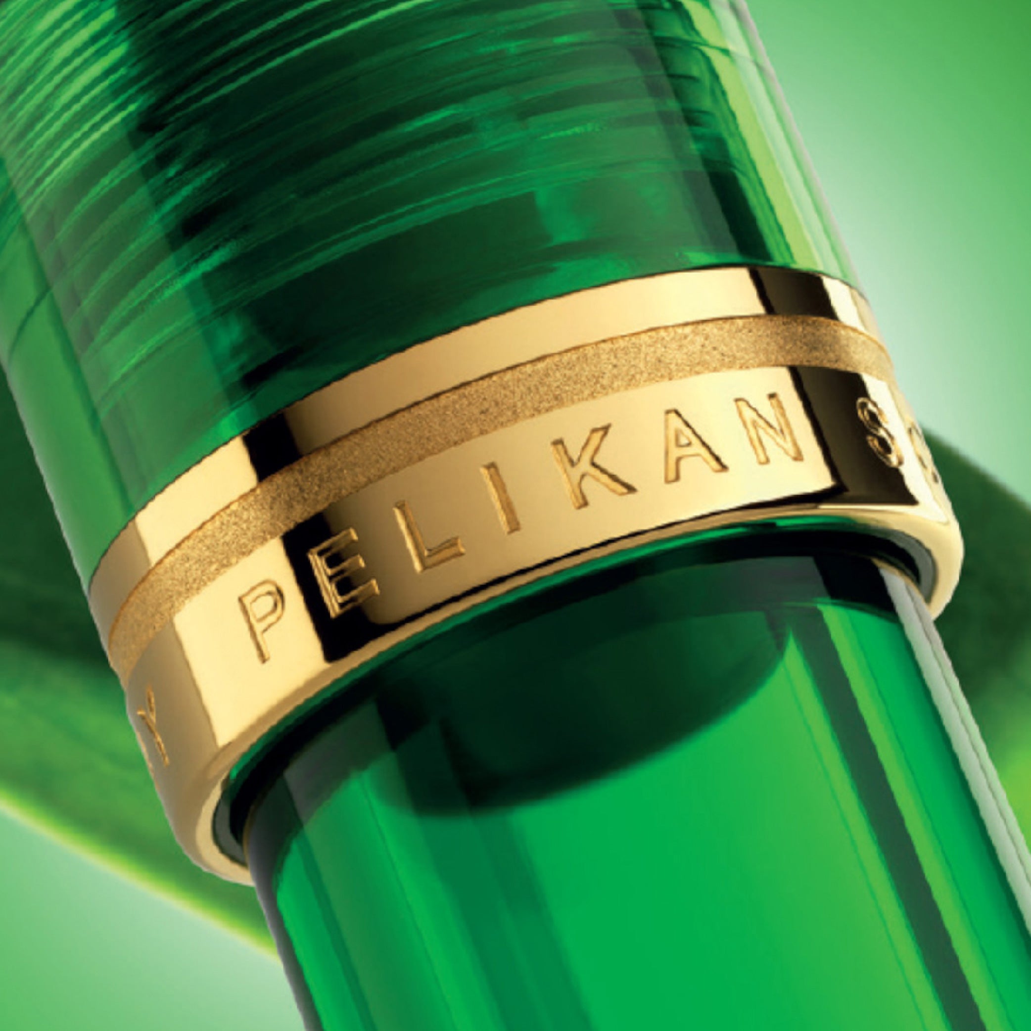 Souverän M800 Green Demonstrator Special Edition Fountain Pen