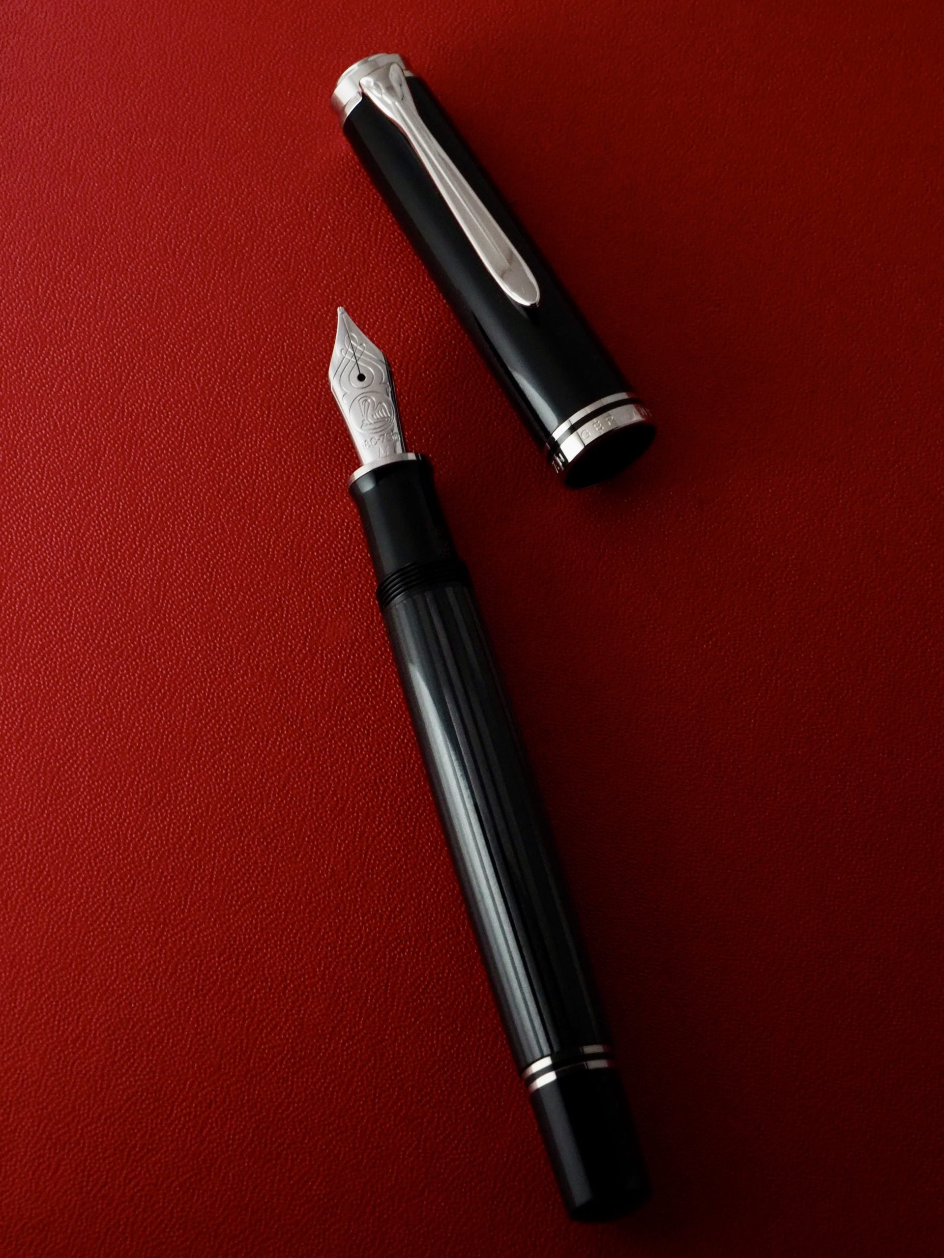 Souverän M805 Stresemann Fountain Pen