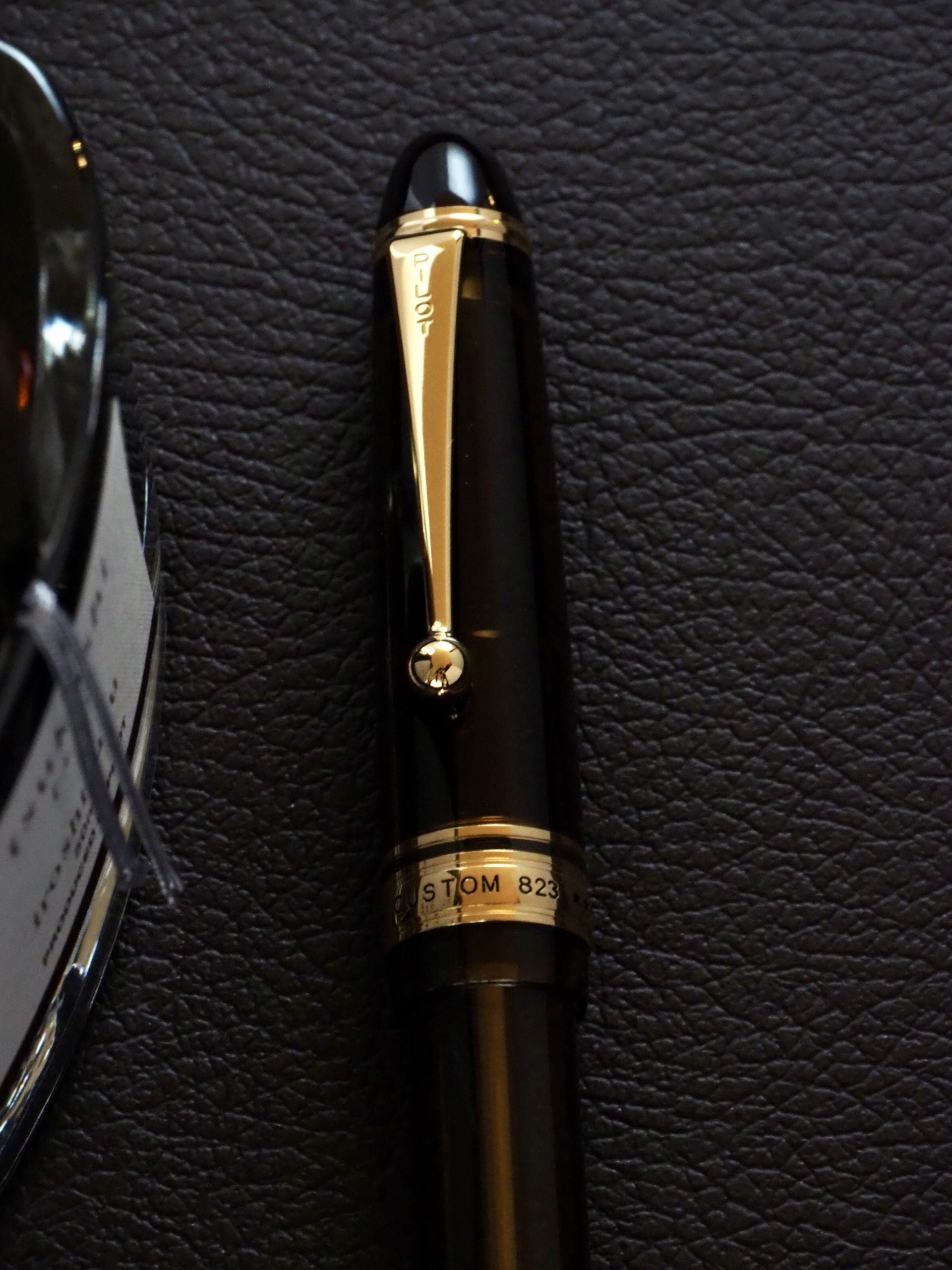 Custom 823 Black Fountain Pen