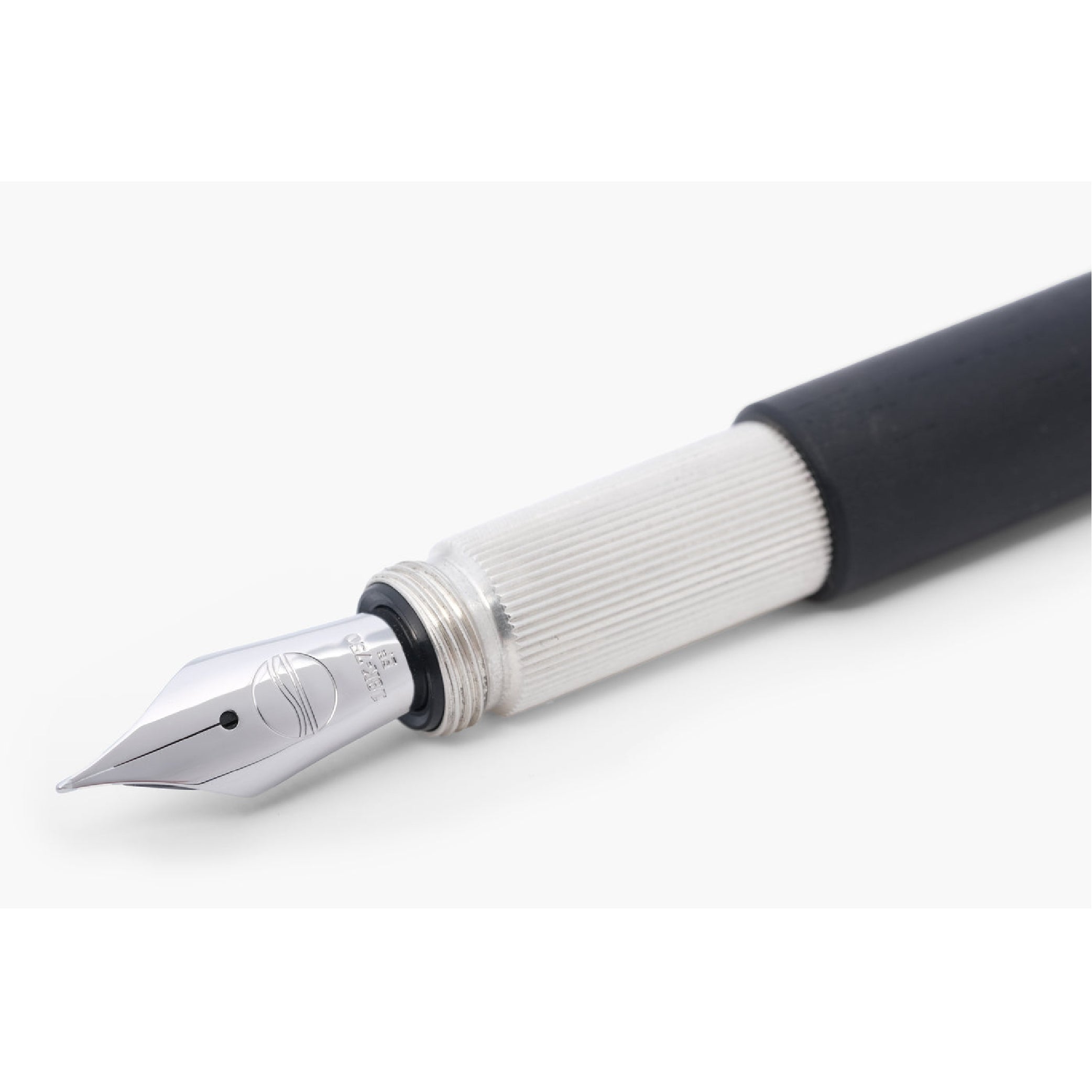 Longcap Ebony and Silver Special Edition Fountain Pen