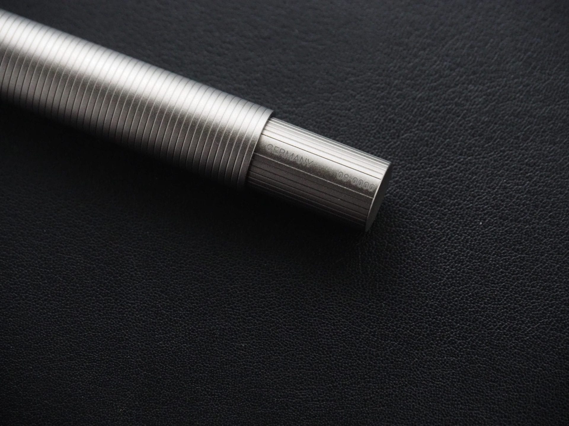design08 Ruthenium Fountain Pen