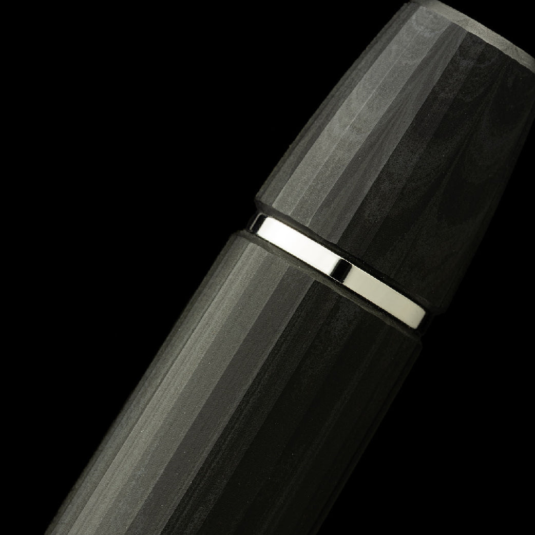 SCRIBO_Flow Dimensione Limited Edition Fountain Pen_Barrel End Detail