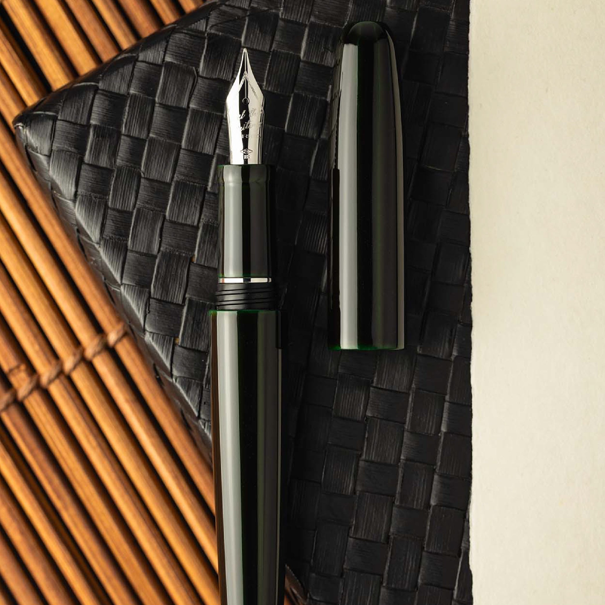 Piuma Hane Kuro Platinum Limited Edition Fountain Pen