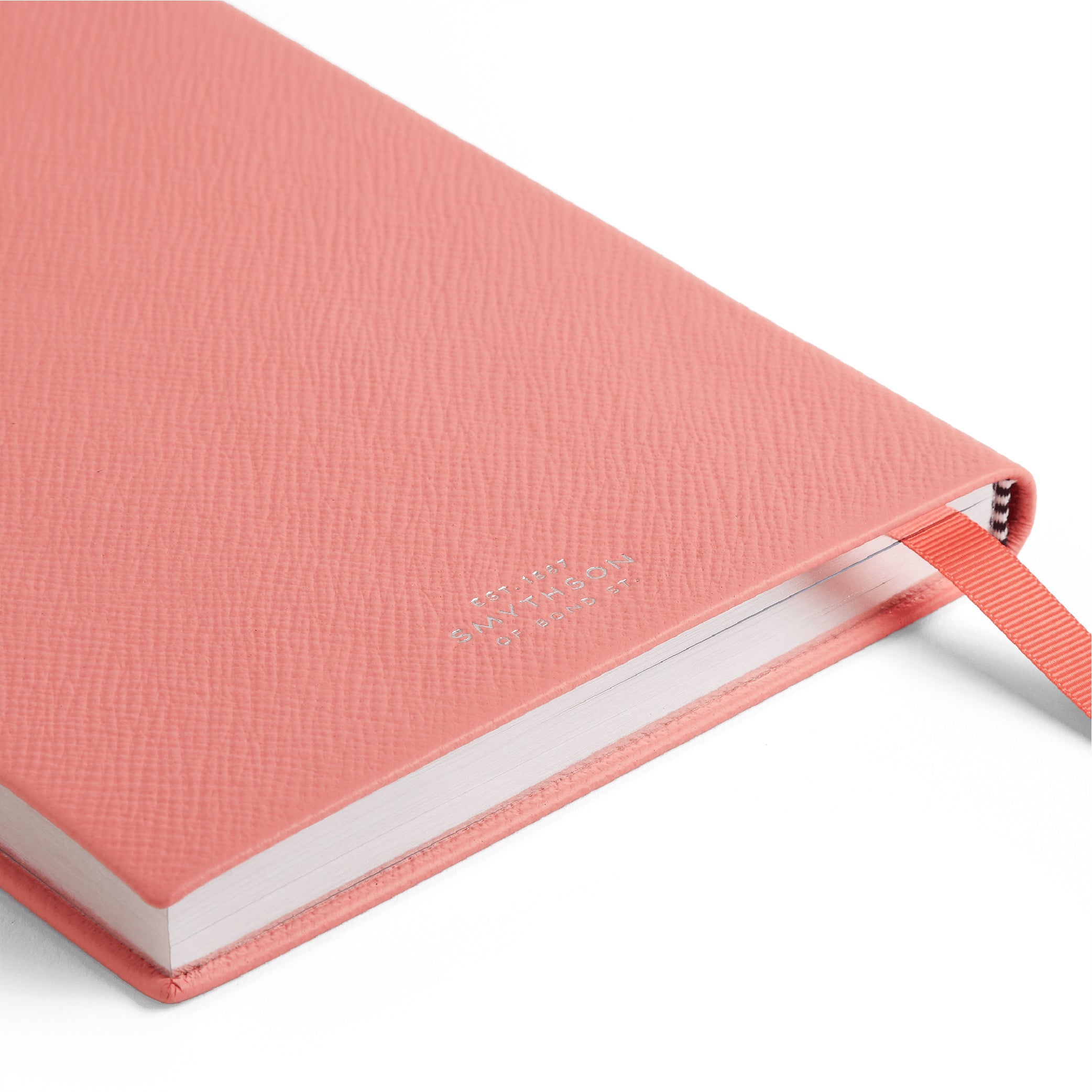 SMYTHSON_Soho Notebook in Candy Pink Panama_Notebook Detail