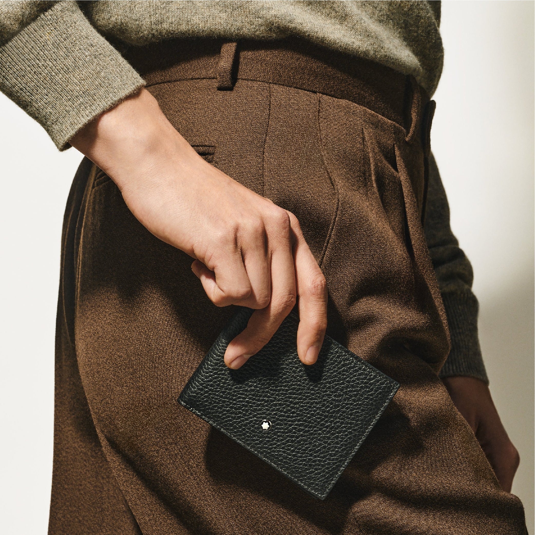 Grain Black Wallet 6cc