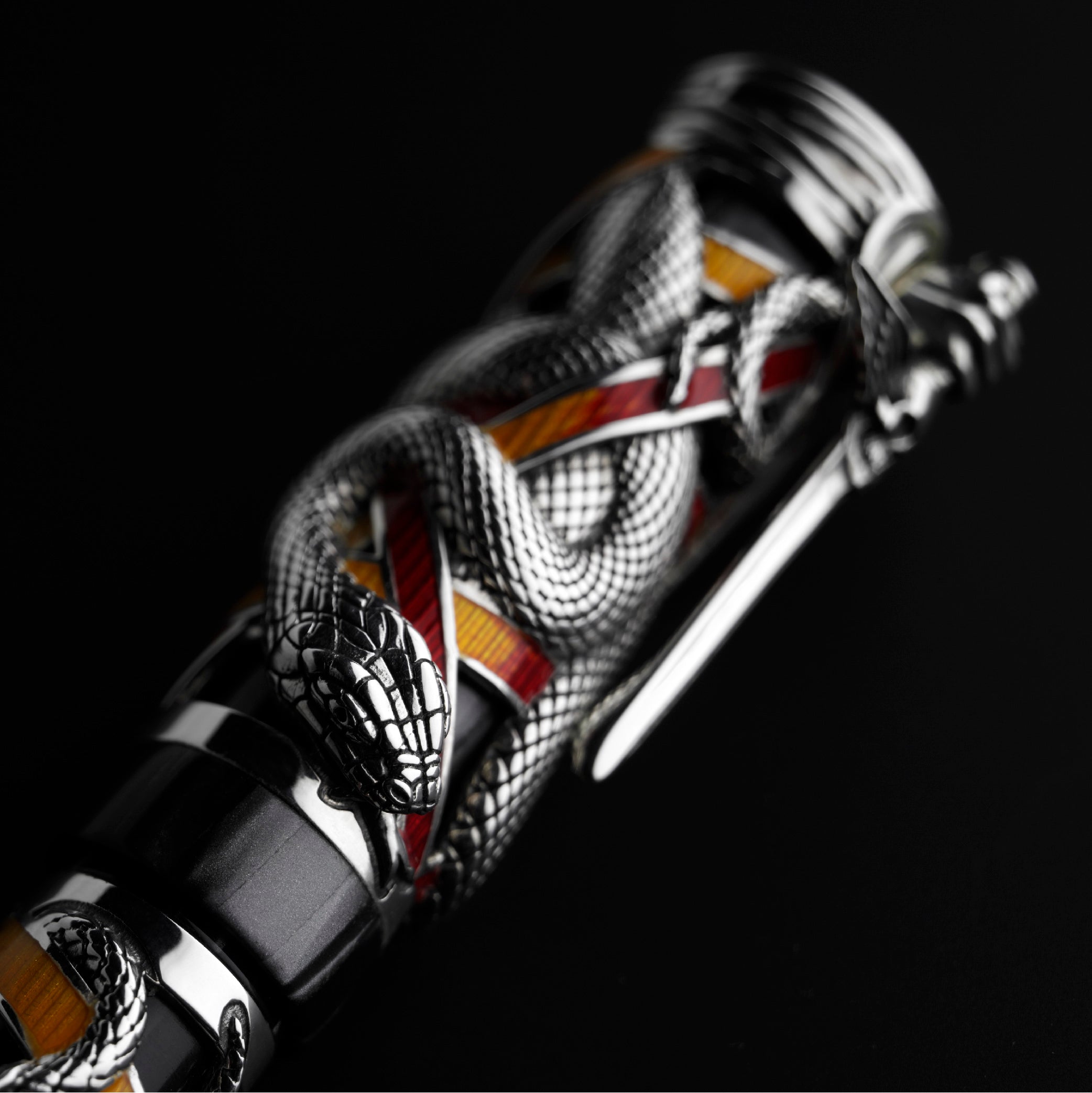 Montegrappa Chaos Silver Füllfederhalter in limitierter Auflage