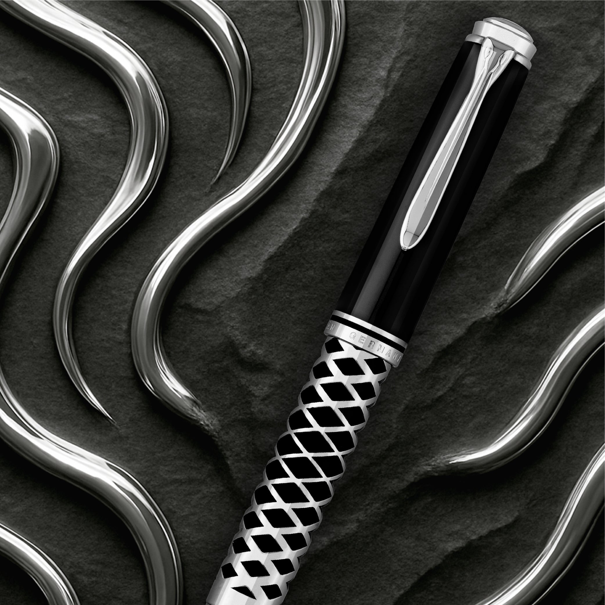 Souverän M805 Metal Sleeve Special Edition Fountain Pen