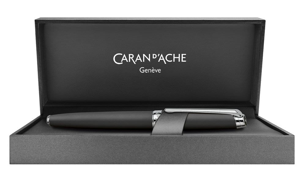 CARAN D'ACHE Leman Black Matt Fountain Pen