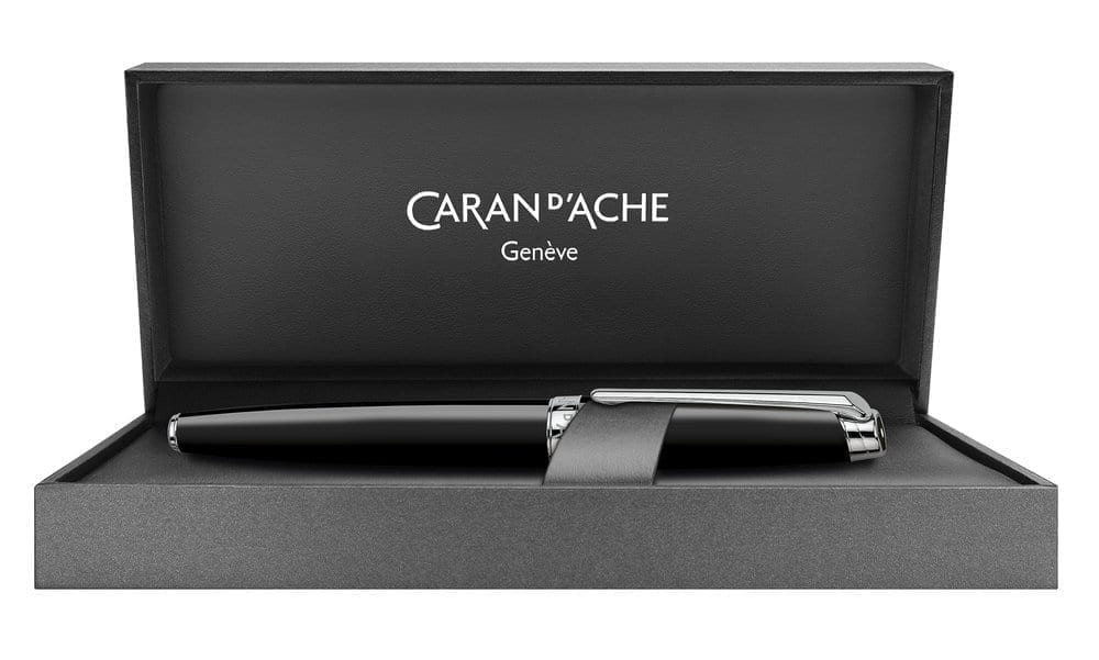 CARAN D'ACHE Leman Ebony Black Fountain Pen