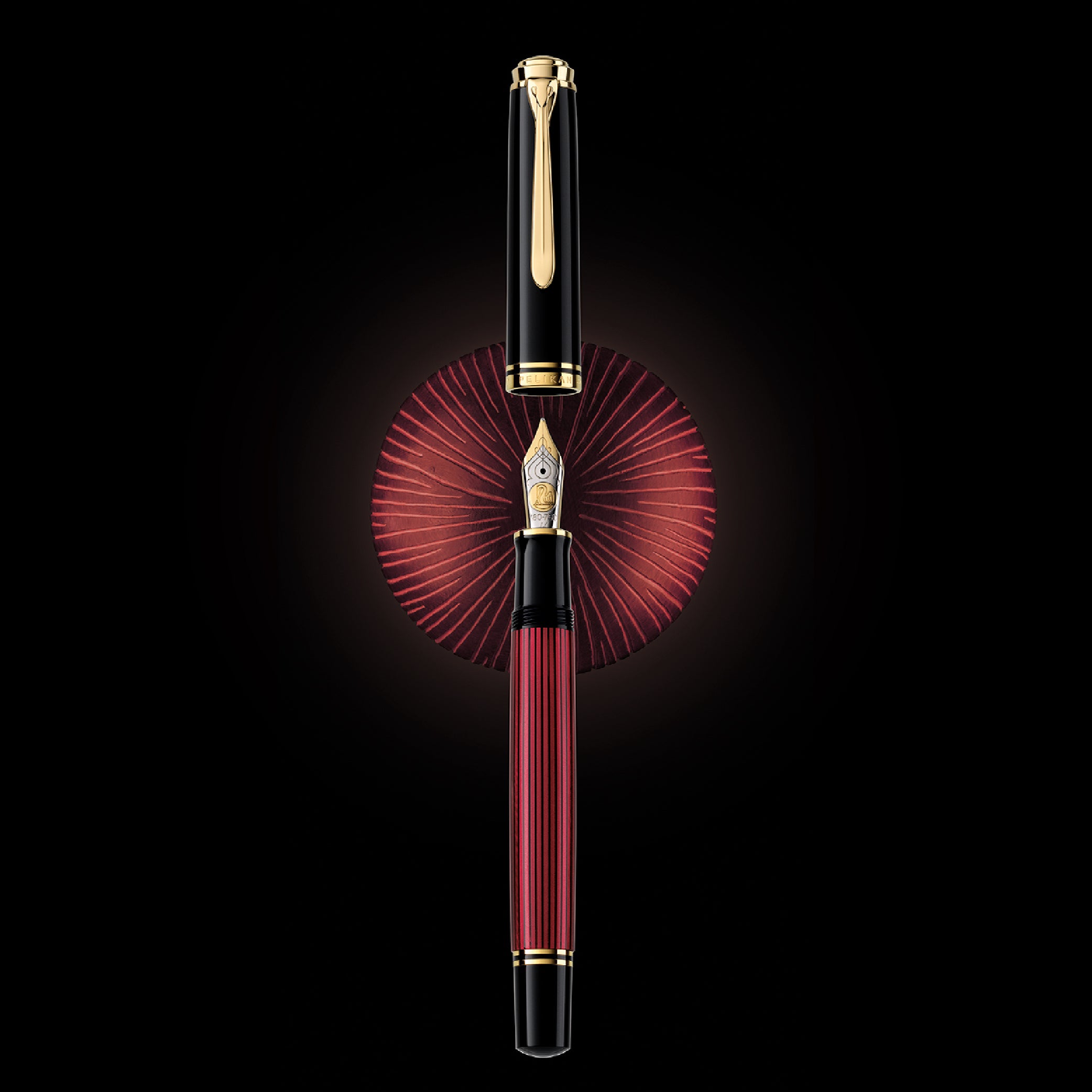 PELIKAN Souverän M800 Black & Red Fountain pen