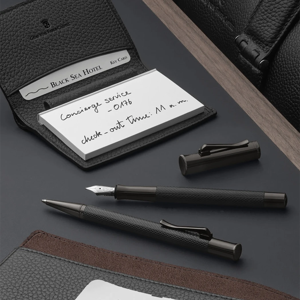 Penna stilografica GRAF VON FABER-CASTELL guilloche Black Edition - larga