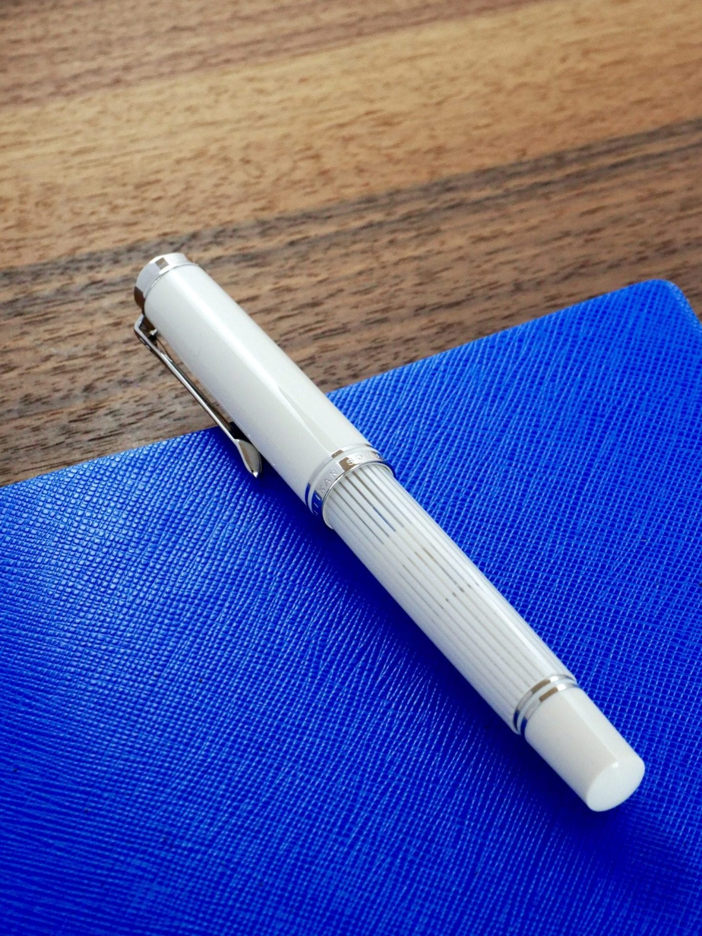 PELIKAN Souverän M605 White Fountain pen