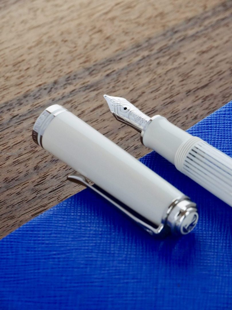 PELIKAN Souverän M605 White Fountain pen