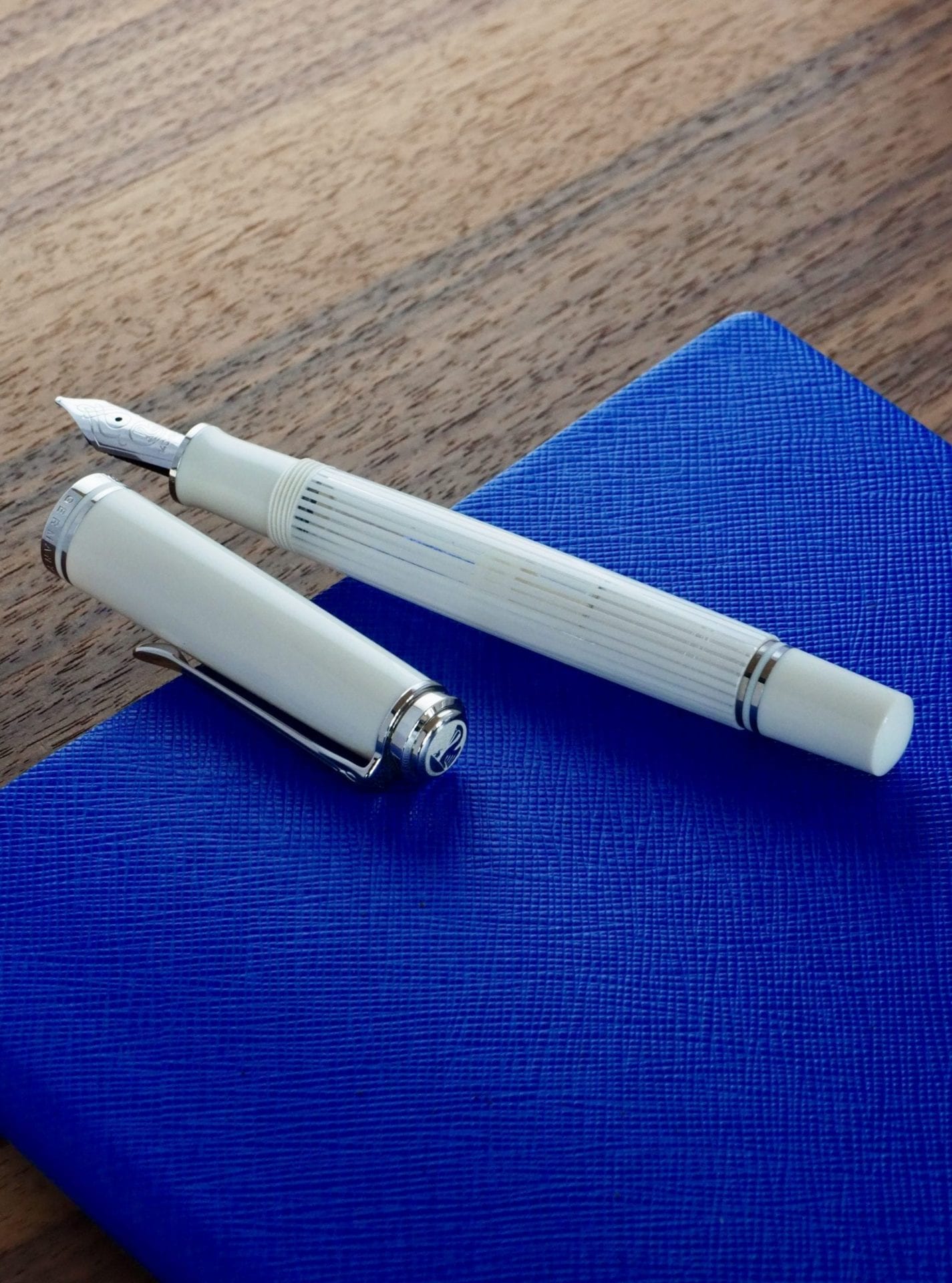 PELIKAN Souverän M605 White Fountain pen