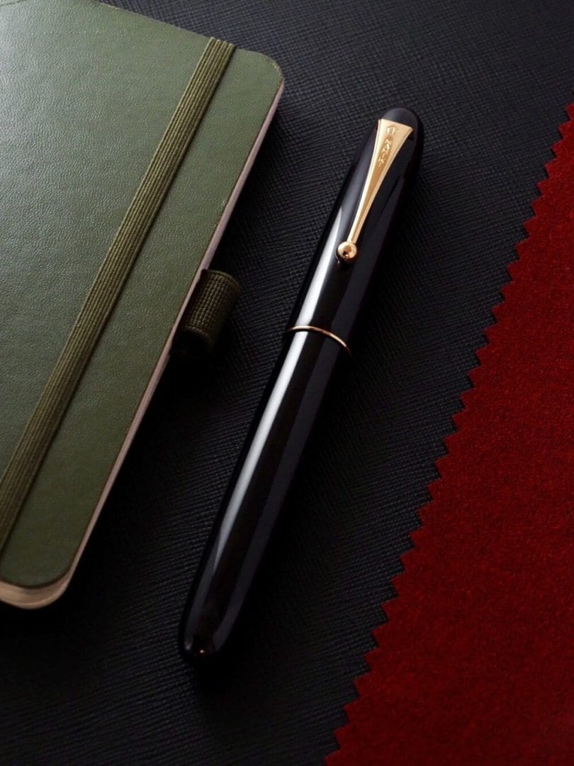 NAMIKI Yukari Royale No. 20 Black Urushi Fountain Pen