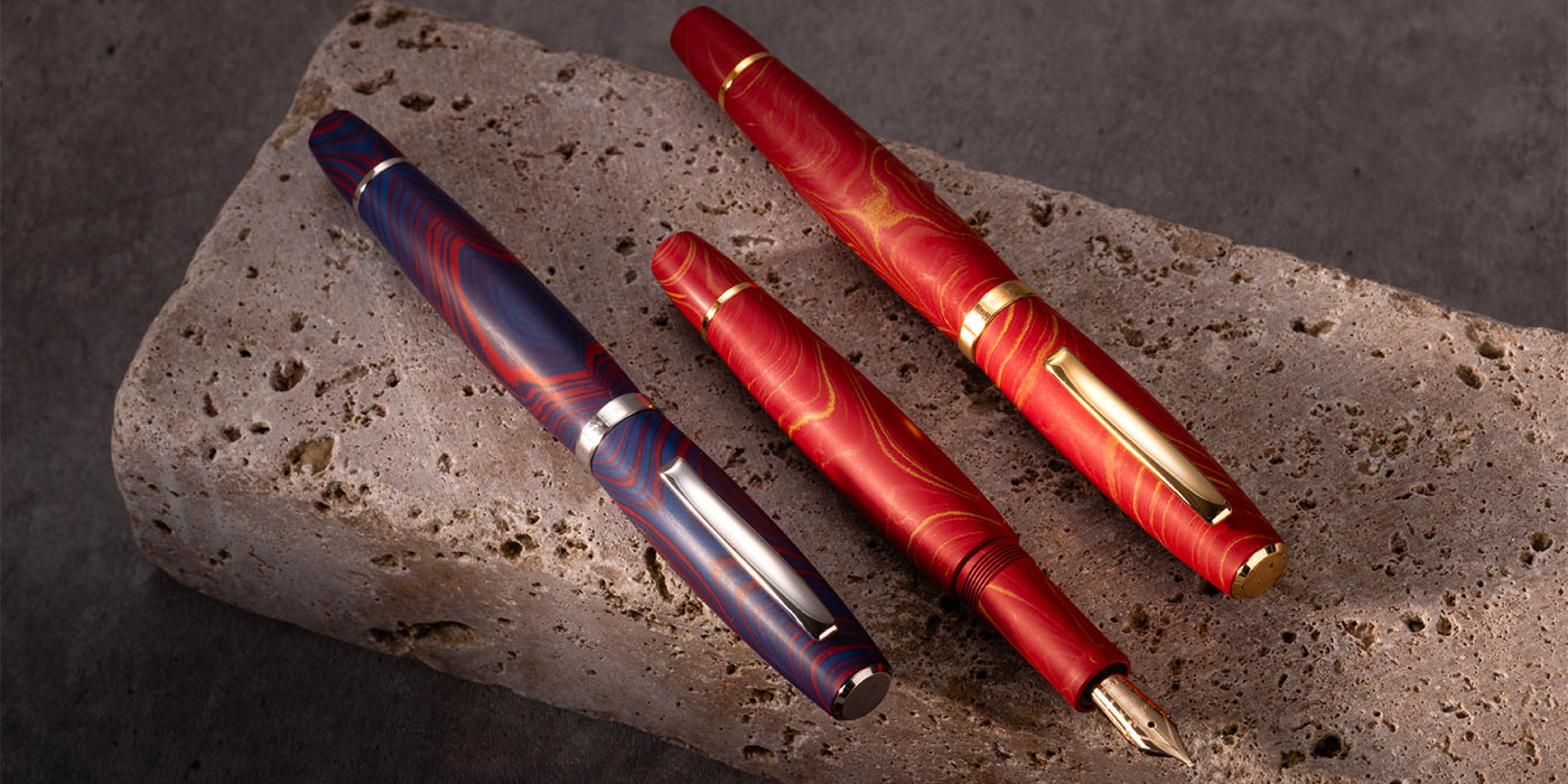 SCRIBO_La Dotta Liber/Paradisus_Fountain Pen_News Page Background Desktop Hero Picture