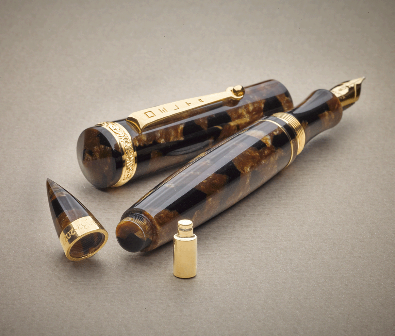 DELTA 39+1 Limited Edition Celluloid Fountain Pen