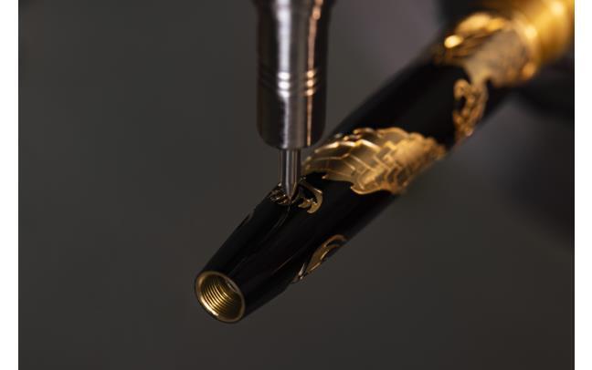 Dragon Straw Marquetry Limited Edition Fountain Pen